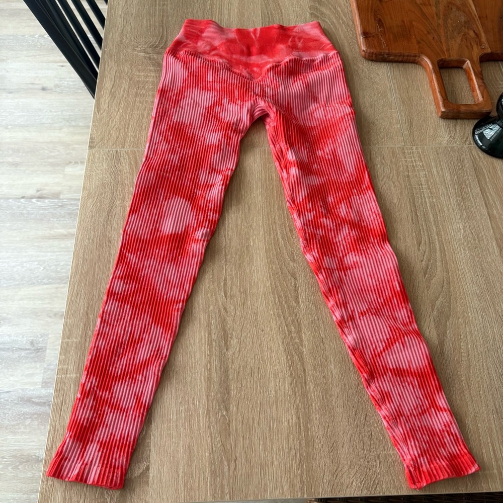 Bombshell Sportswear Hawaiian Punch Ribbed Leggings - Picture 7 of 8